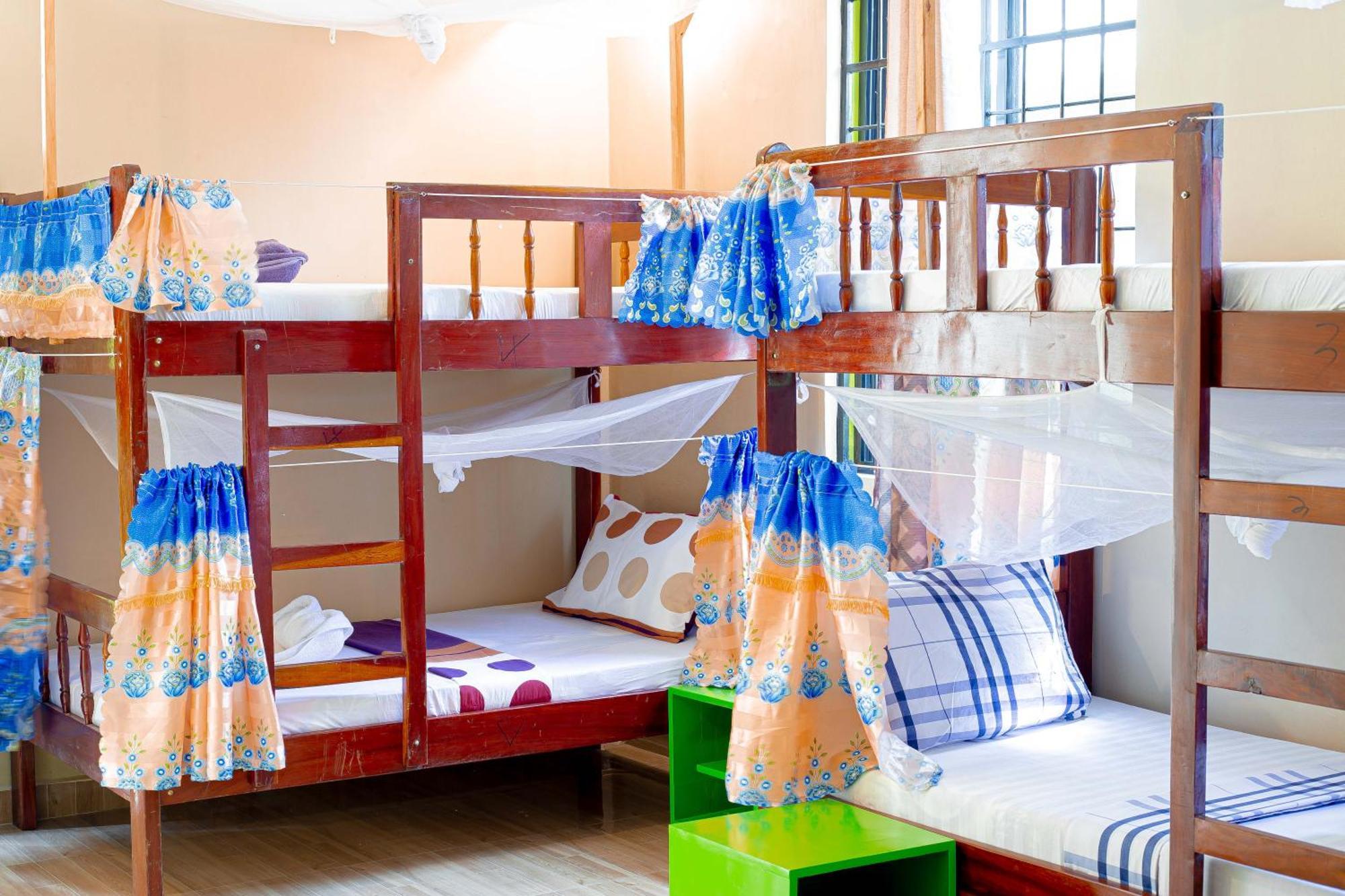 L&J Modern Backpackers Bnb Dar es Salaam Luaran gambar